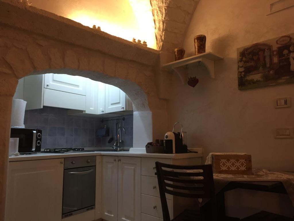 La Nicchia Di Paola Apartment Ostuni Luaran gambar