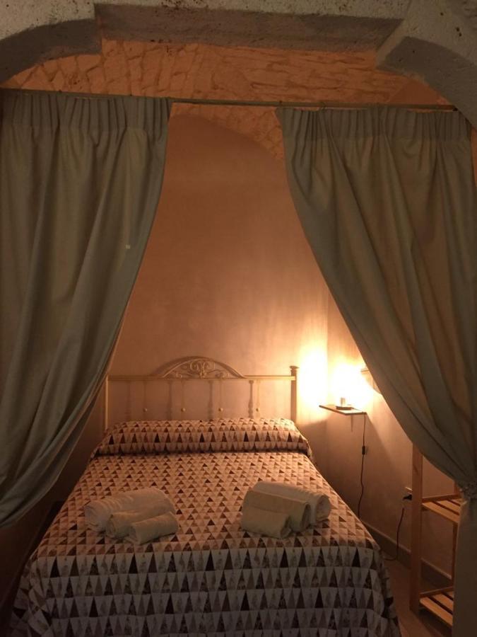 La Nicchia Di Paola Apartment Ostuni Luaran gambar