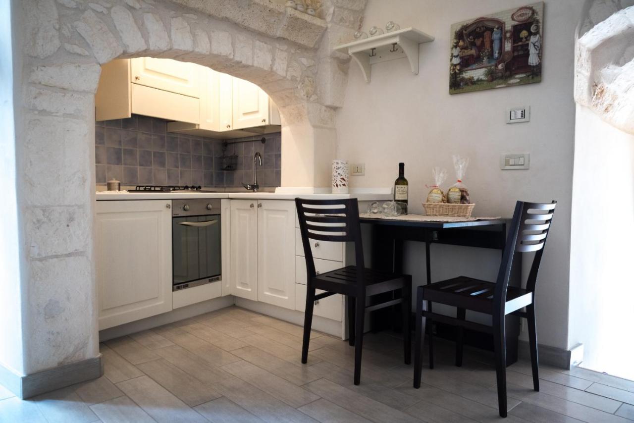 La Nicchia Di Paola Apartment Ostuni Luaran gambar